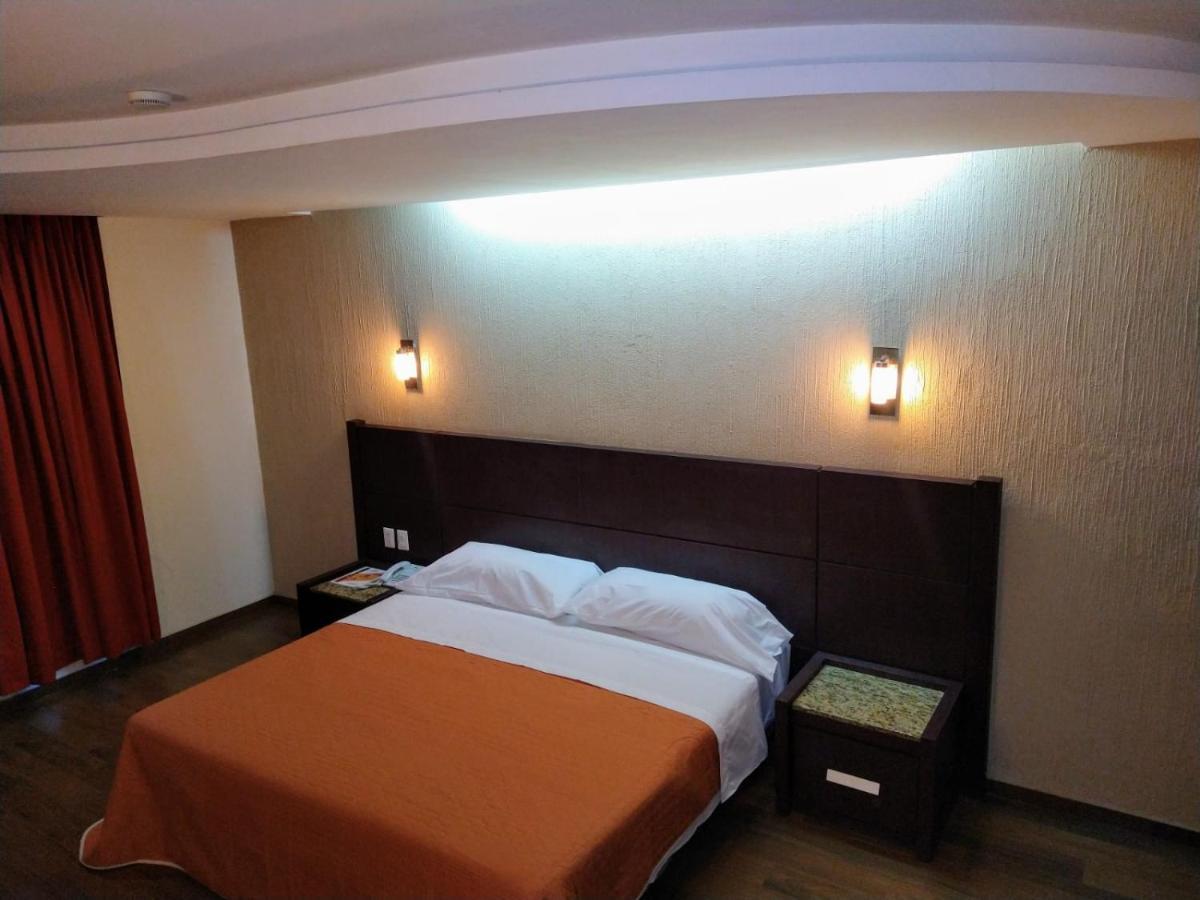 Hotel Oasis Heroica Caborca Esterno foto