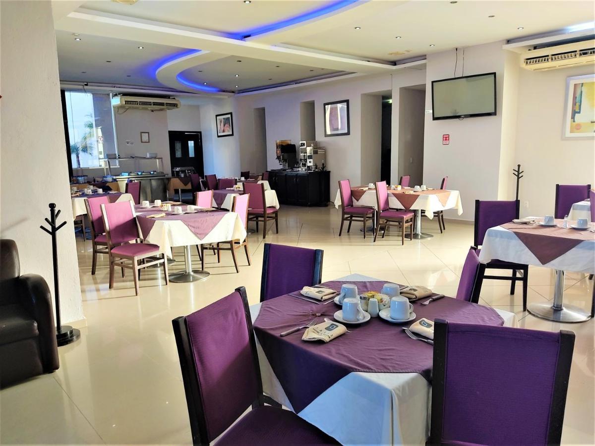 Hotel Oasis Heroica Caborca Esterno foto