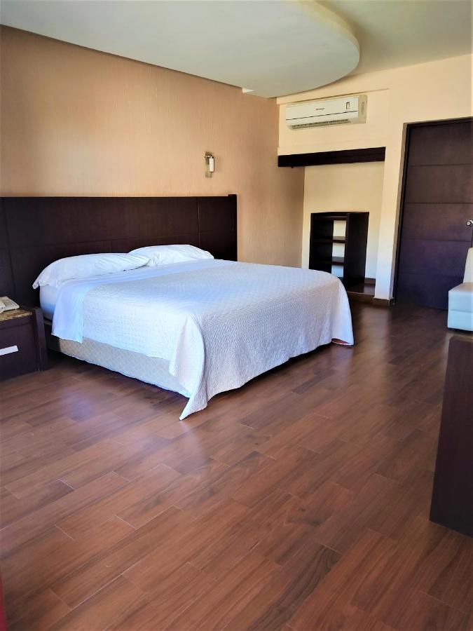Hotel Oasis Heroica Caborca Esterno foto