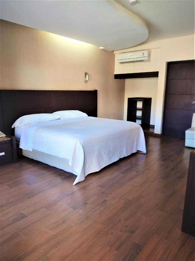 Hotel Oasis Heroica Caborca Esterno foto
